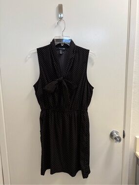 Forever 21 - Tie-Front Polka Dot Dress - M